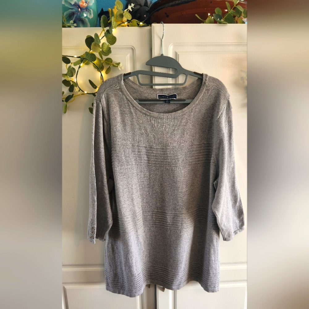 Karen Scott Gray w. Silver buttons